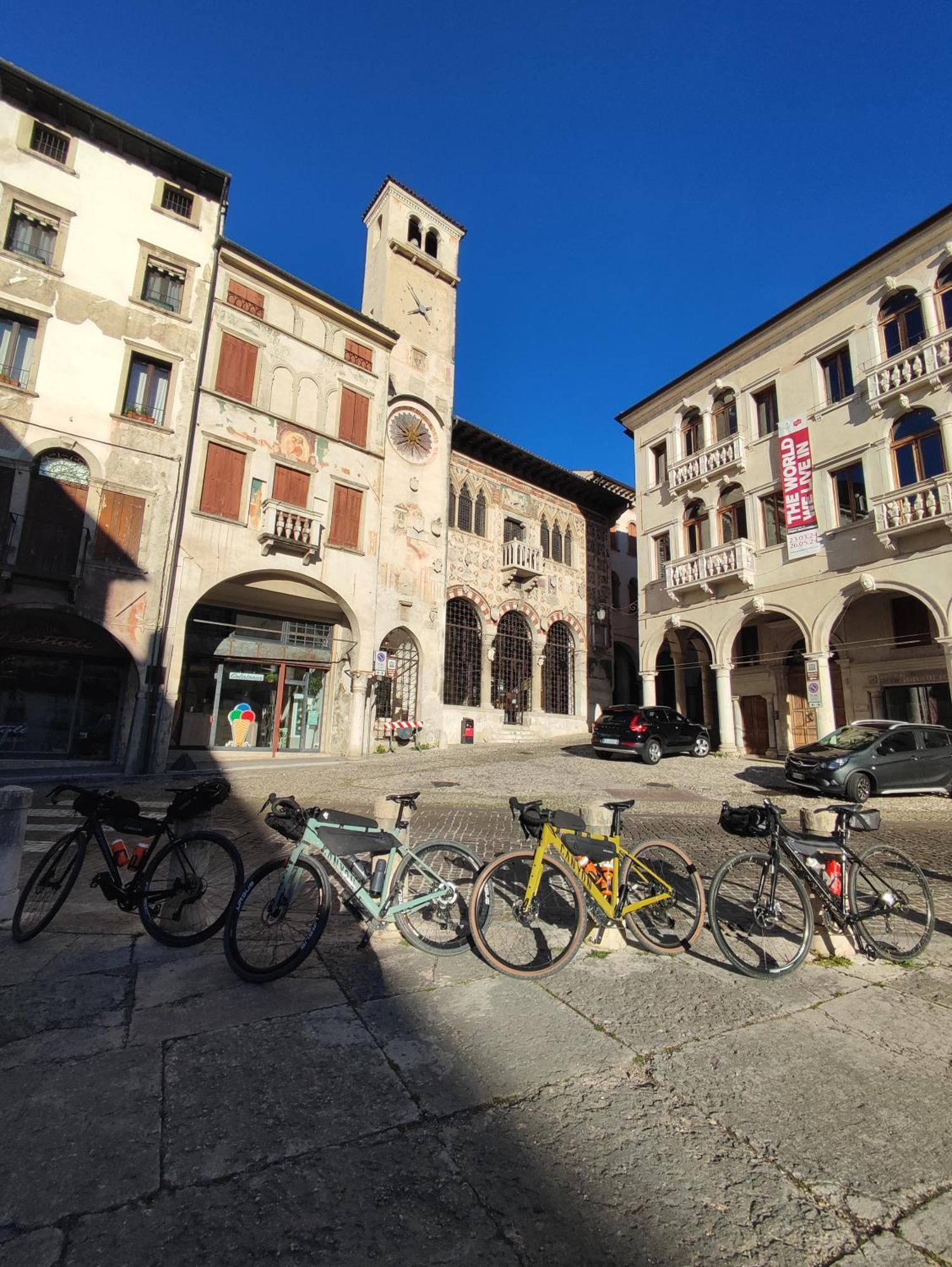 Aparthotel Torre Cà Emo Vittorio Veneto Esterno foto